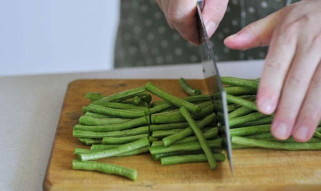 豆角的做法：豆角怎么炒好吃图4